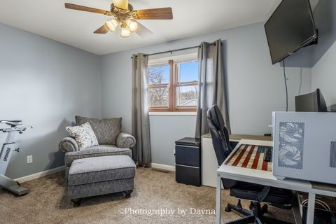 Tiny photo for 609 N Monroe Avenue, Bradley, IL 60915 (MLS # 12586295)