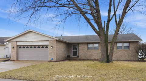 Photo of 609 N Monroe Avenue, Bradley, IL 60915 (MLS # 12586295)