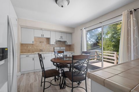 Tiny photo for 601 Derbyshire Lane, Bolingbrook, IL 60440 (MLS # 12471694)