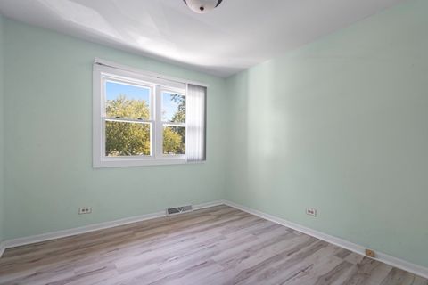 Tiny photo for 601 Derbyshire Lane, Bolingbrook, IL 60440 (MLS # 12471694)