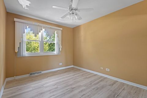 Tiny photo for 601 Derbyshire Lane, Bolingbrook, IL 60440 (MLS # 12471694)