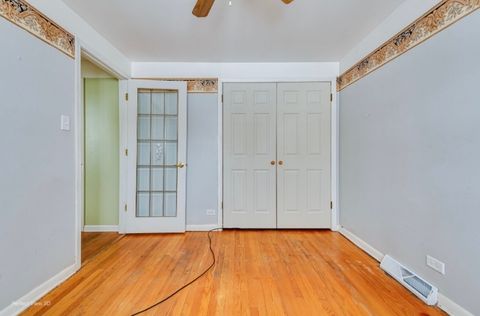 Tiny photo for 10617 S Kenton Avenue, Oak Lawn, IL 60453 (MLS # 12535053)