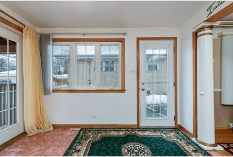 Tiny photo for 10617 S Kenton Avenue, Oak Lawn, IL 60453 (MLS # 12535053)