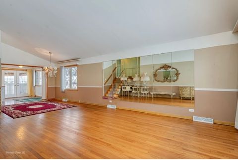 Tiny photo for 10617 S Kenton Avenue, Oak Lawn, IL 60453 (MLS # 12535053)