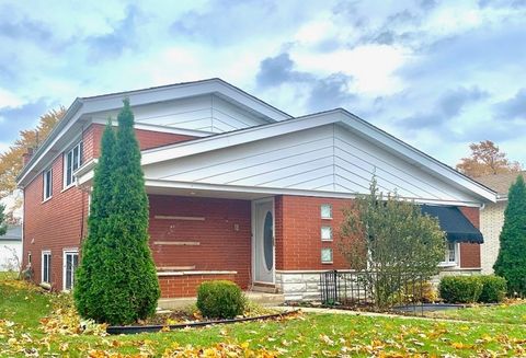 Photo of 10617 S Kenton Avenue, Oak Lawn, IL 60453 (MLS # 12535053)