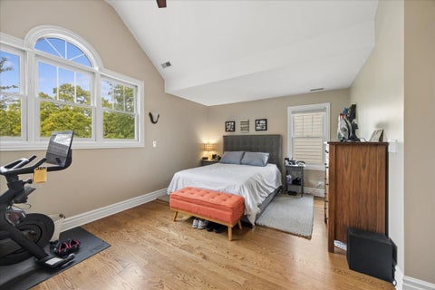 Tiny photo for 938 Mapleton Avenue, Oak Park, IL 60302 (MLS # 12749393)