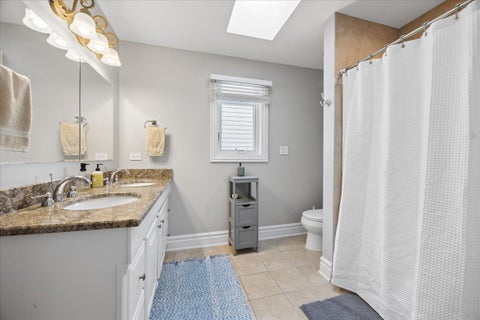Tiny photo for 938 Mapleton Avenue, Oak Park, IL 60302 (MLS # 12749393)