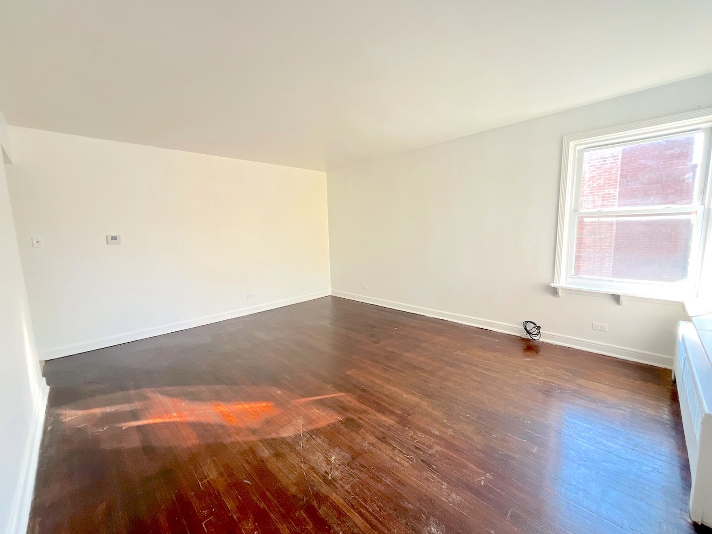 6557 N California Avenue 2S