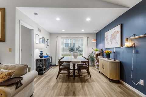 Tiny photo for 2007 E Amber Lane #A, Urbana, IL 61802 (MLS # 12570386)