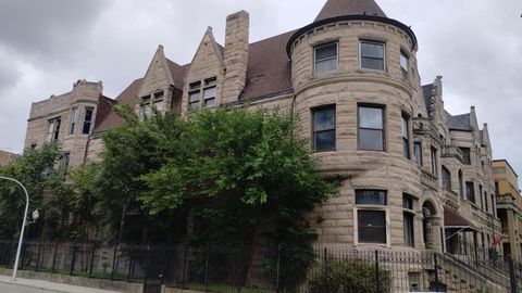4058 S King Drive Chicago IL 60653