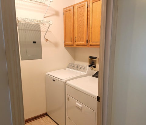 Tiny photo for 1311 Nutmeg Court #B, Mount Prospect, IL 60056 (MLS # 12693690)