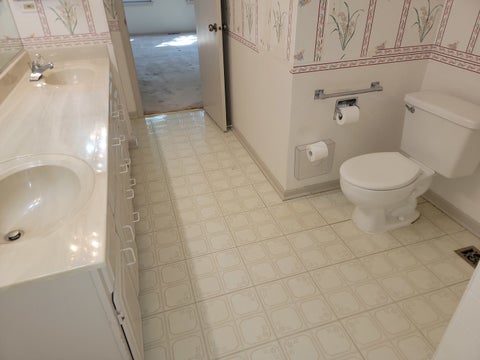 Tiny photo for 1311 Nutmeg Court #B, Mount Prospect, IL 60056 (MLS # 12693690)