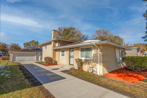 Photo of 15324 Dobson Avenue, South Holland, IL 60473 (MLS # 12517615)