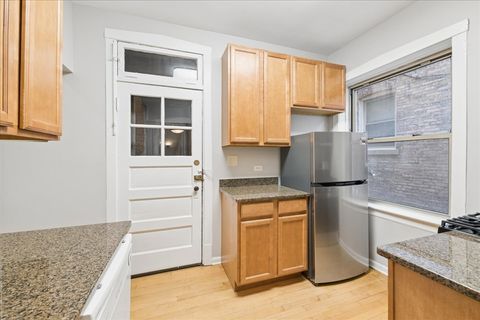 Tiny photo for 242 S MAPLE Avenue #1E, Oak Park, IL 60302 (MLS # 12609520)