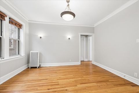 Tiny photo for 242 S MAPLE Avenue #1E, Oak Park, IL 60302 (MLS # 12609520)