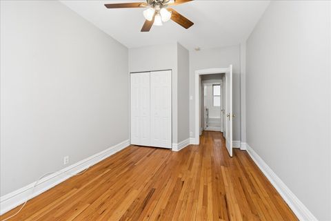 Tiny photo for 242 S MAPLE Avenue #1E, Oak Park, IL 60302 (MLS # 12609520)