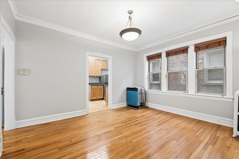 Tiny photo for 242 S MAPLE Avenue #1E, Oak Park, IL 60302 (MLS # 12609520)