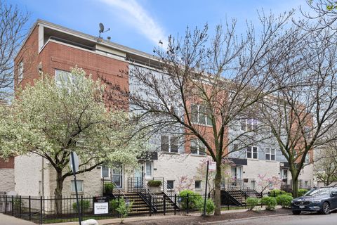 Photo of 1825 N Rockwell Street, Chicago, IL 60647 (MLS # 12625464)