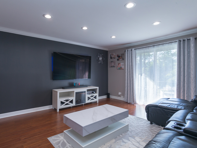 1 Oak Creek Drive 2305