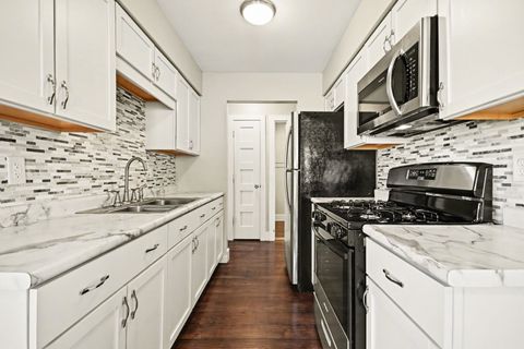 Tiny photo for 2311 Bluebell Court, Aurora, IL 60506 (MLS # 12613318)