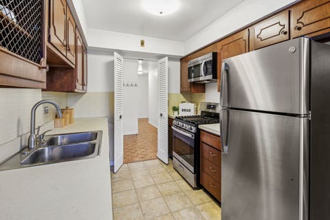 Tiny photo for 1535 Park Avenue #505, River Forest, IL 60305 (MLS # 12679293)