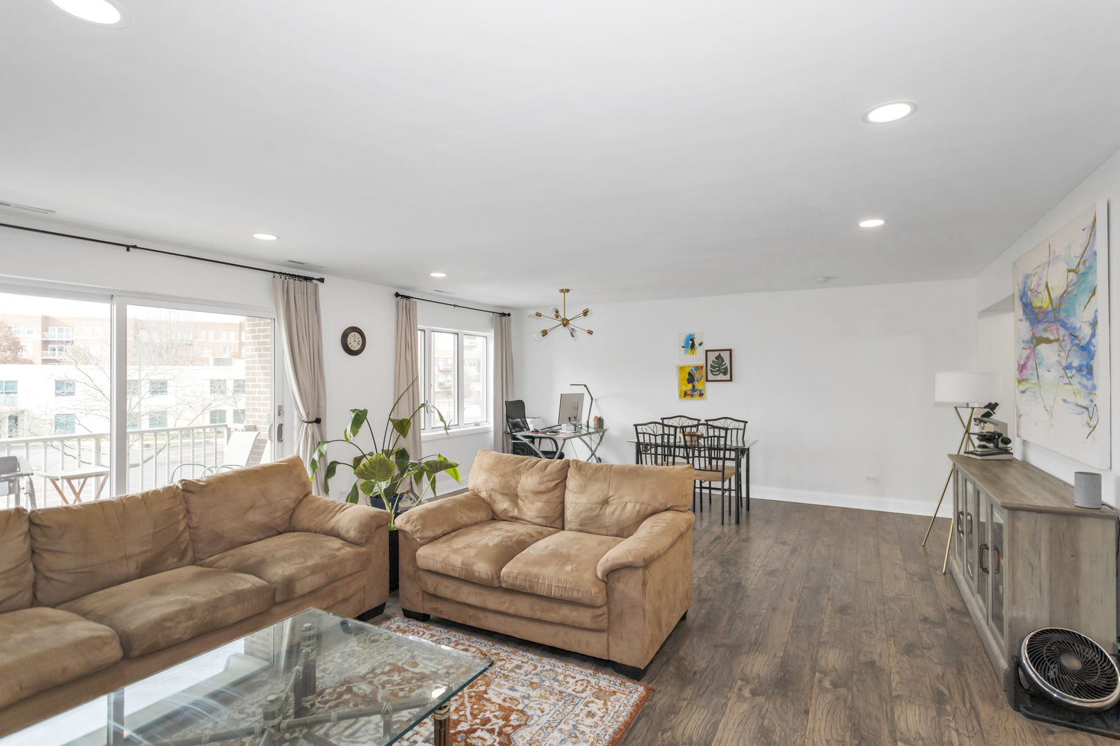 900 Center Street 2I