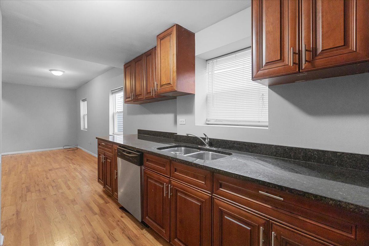 1464 W Ohio Street 1F