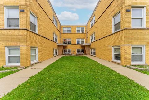 6944 W Diversey Avenue 3S Chicago IL 60707