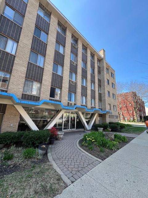 6250 N Kenmore Avenue 309 Chicago IL 60660