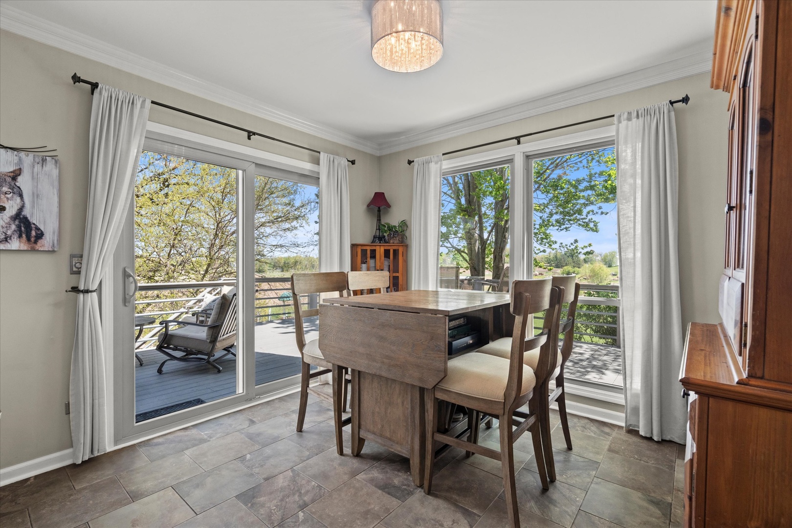 2087 Oaktree Trail