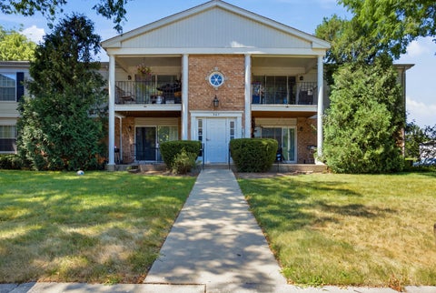 Photo of 967 Golf Course Road #2, Crystal Lake, IL 60014 (MLS # 12720476)