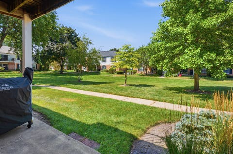 Tiny photo for 967 Golf Course Road #2, Crystal Lake, IL 60014 (MLS # 12720476)