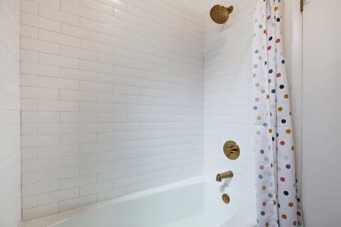 Tiny photo for 833 W Buckingham Place #3, Chicago, IL 60657 (MLS # 12723934)