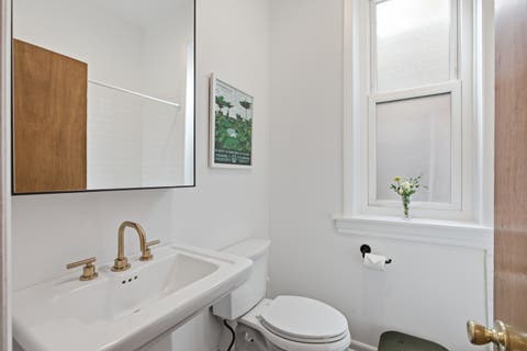 Tiny photo for 833 W Buckingham Place #3, Chicago, IL 60657 (MLS # 12723934)