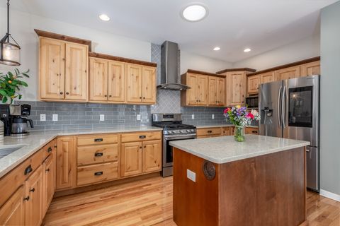 Tiny photo for 1985 Alinda Avenue, Ottawa, IL 61350 (MLS # 12619941)