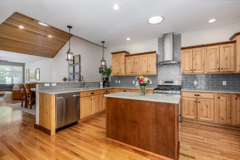 Tiny photo for 1985 Alinda Avenue, Ottawa, IL 61350 (MLS # 12619941)