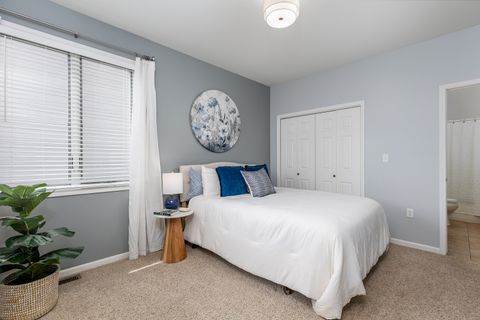 Tiny photo for 1985 Alinda Avenue, Ottawa, IL 61350 (MLS # 12619941)