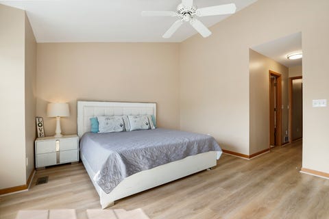 Tiny photo for 559 Bradbury Lane, Geneva, IL 60134 (MLS # 12674137)