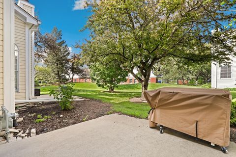 Tiny photo for 559 Bradbury Lane, Geneva, IL 60134 (MLS # 12674137)