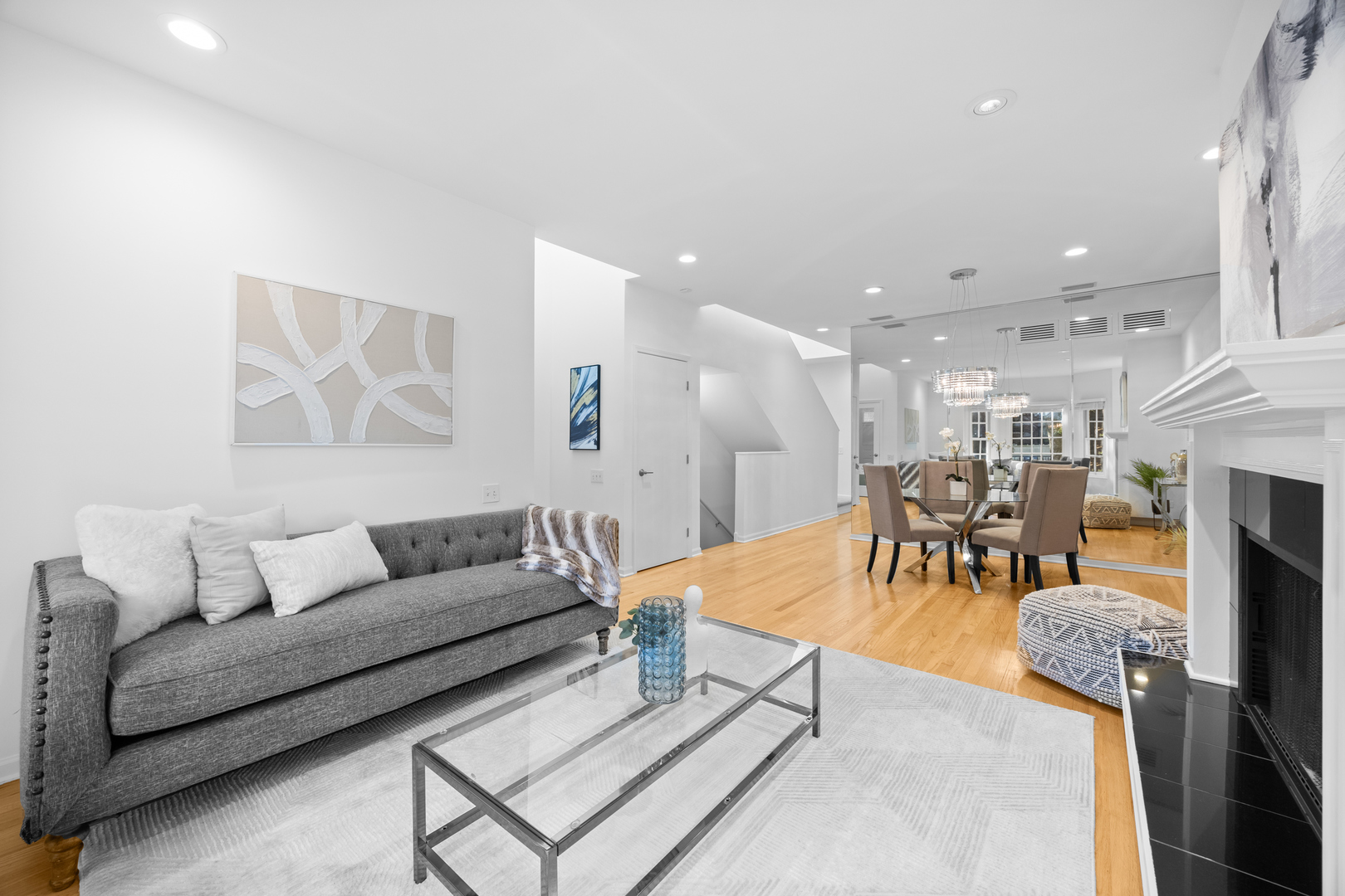 2304 N Greenview Avenue