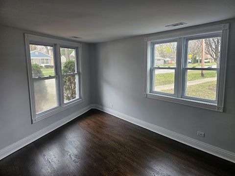 Tiny photo for 808 Indian Road, Glenview, IL 60025 (MLS # 12530850)