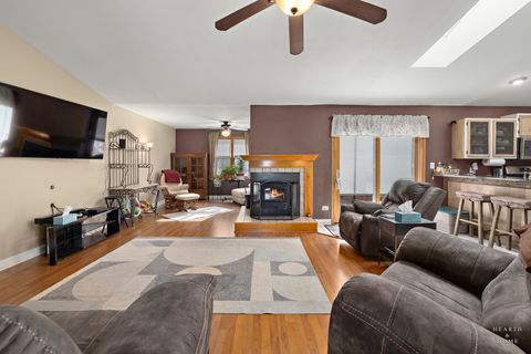 Tiny photo for 3811 Hale Lane, Island Lake, IL 60042 (MLS # 12588962)