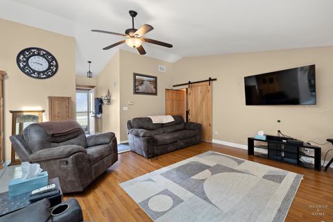 Tiny photo for 3811 Hale Lane, Island Lake, IL 60042 (MLS # 12588962)