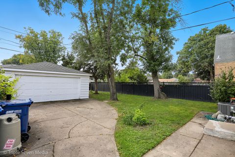 Tiny photo for 314 E 31st Street, La Grange Park, IL 60526 (MLS # 12532483)
