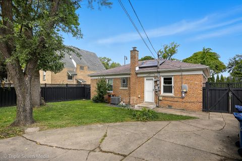 Tiny photo for 314 E 31st Street, La Grange Park, IL 60526 (MLS # 12532483)