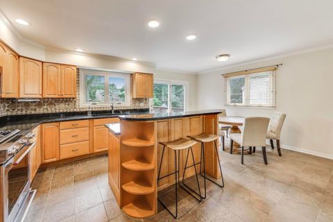 Tiny photo for 111 S Brighton Place, Arlington Heights, IL 60004 (MLS # 12608398)