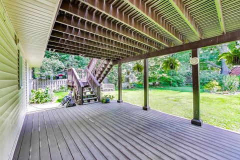 Tiny photo for 111 S Brighton Place, Arlington Heights, IL 60004 (MLS # 12608398)