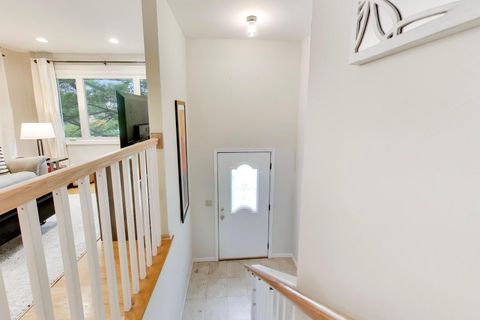 Tiny photo for 111 S Brighton Place, Arlington Heights, IL 60004 (MLS # 12608398)