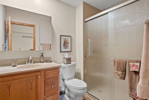 Tiny photo for 5016 56TH Avenue Court, Bettendorf, IA 52722 (MLS # 12613442)