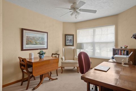 Tiny photo for 5016 56TH Avenue Court, Bettendorf, IA 52722 (MLS # 12613442)